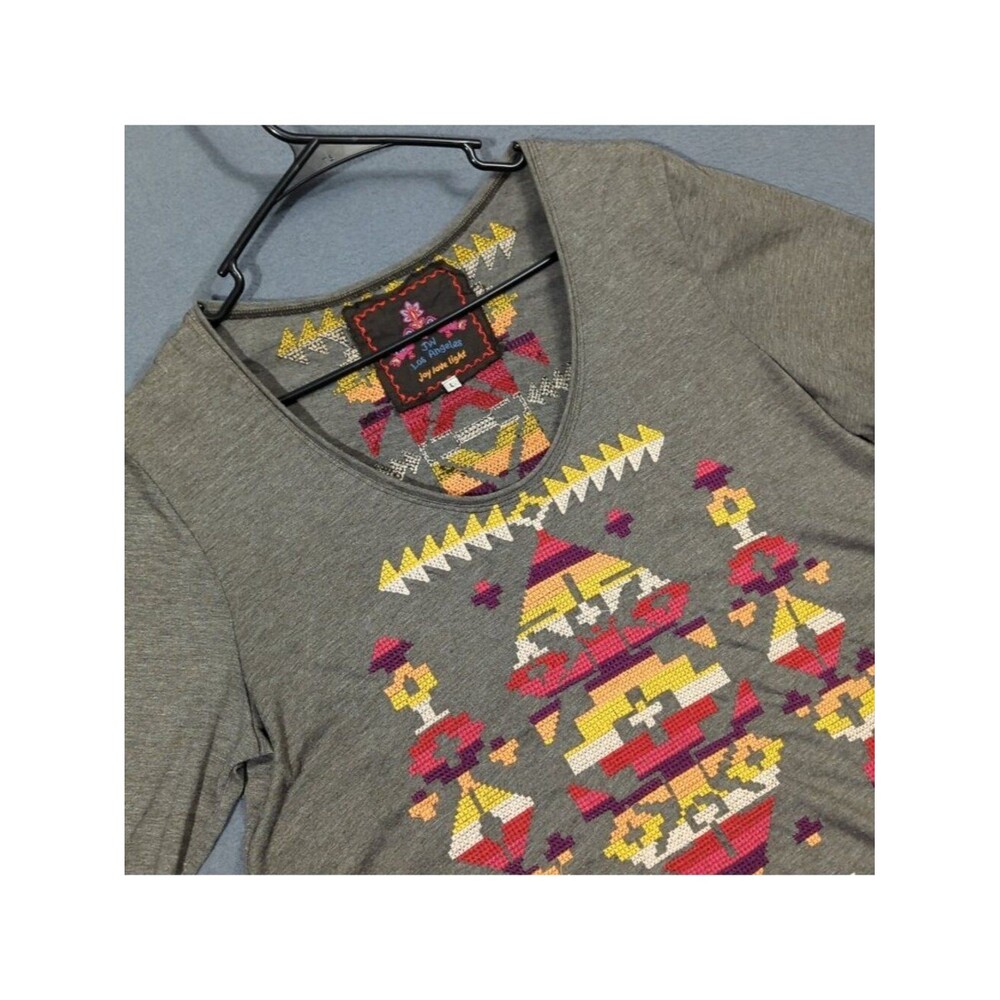 Johnny Was Top Women's L Gray Embroidered 3/4 Sleeve